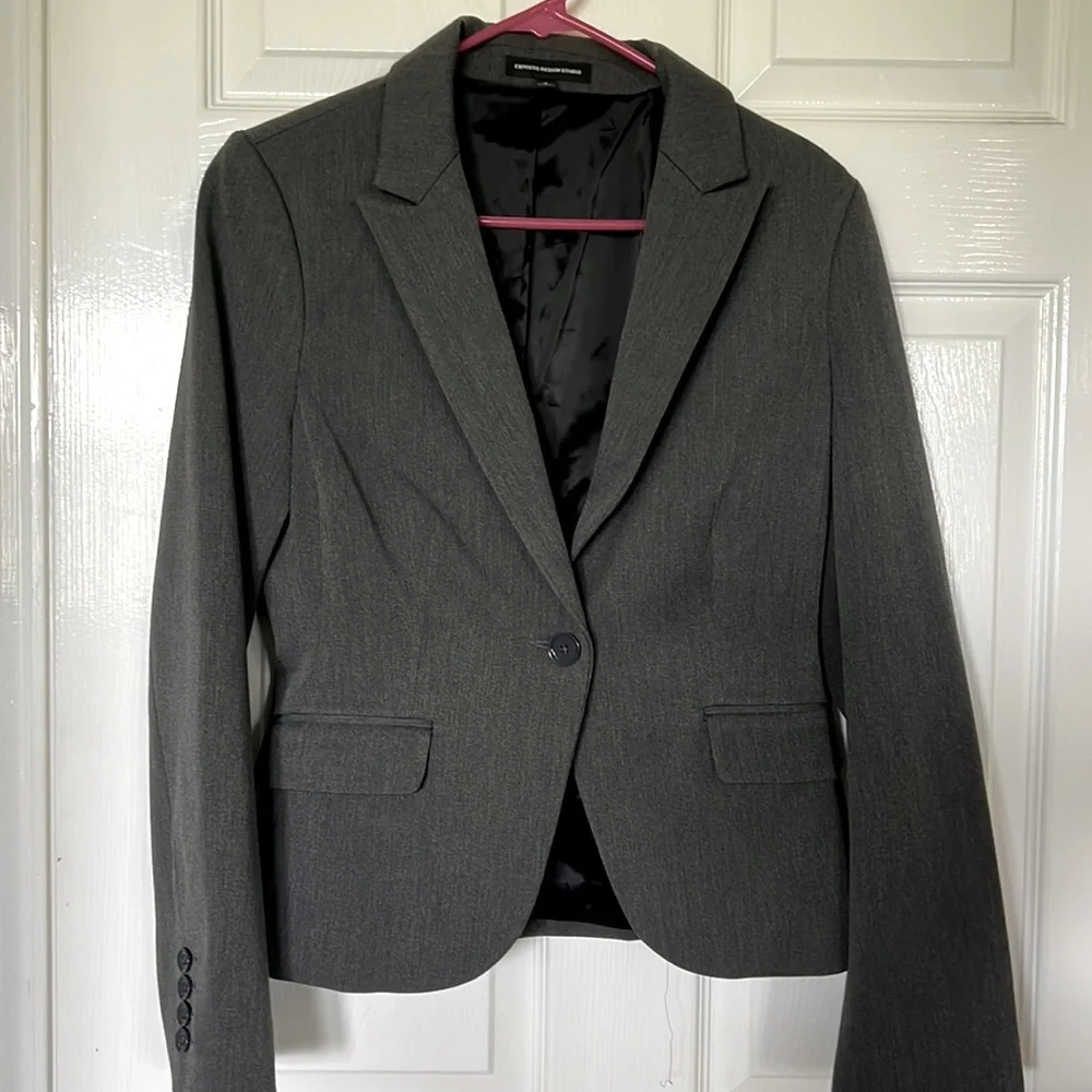 Express Jacket - Picture 1 of 3